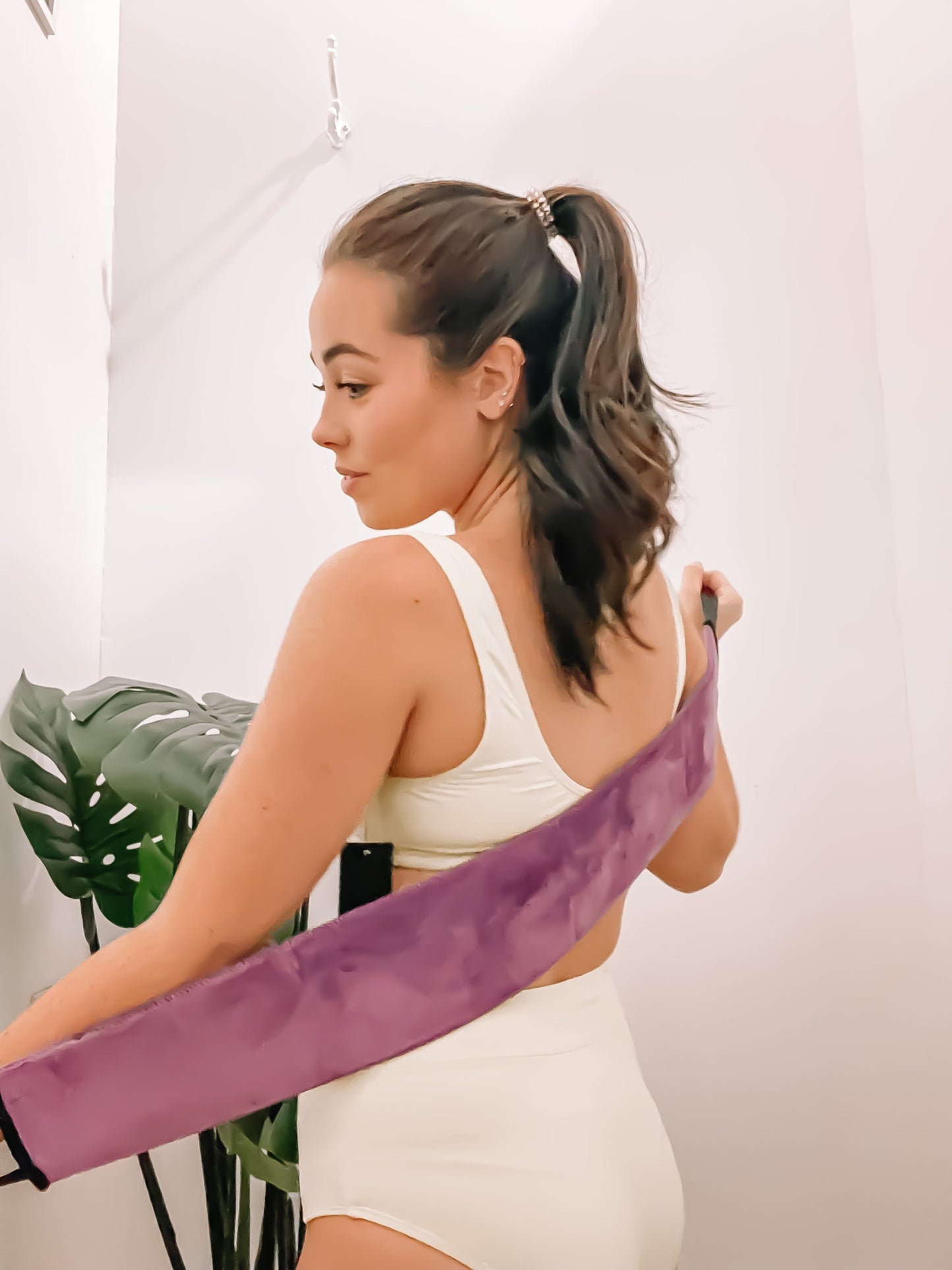 UV Back Applicator-250 - TMLL Beauty Co - Tan-Ultra Violet-[option4]-[option5]-[option6]-Leather & Lace Boutique Shop